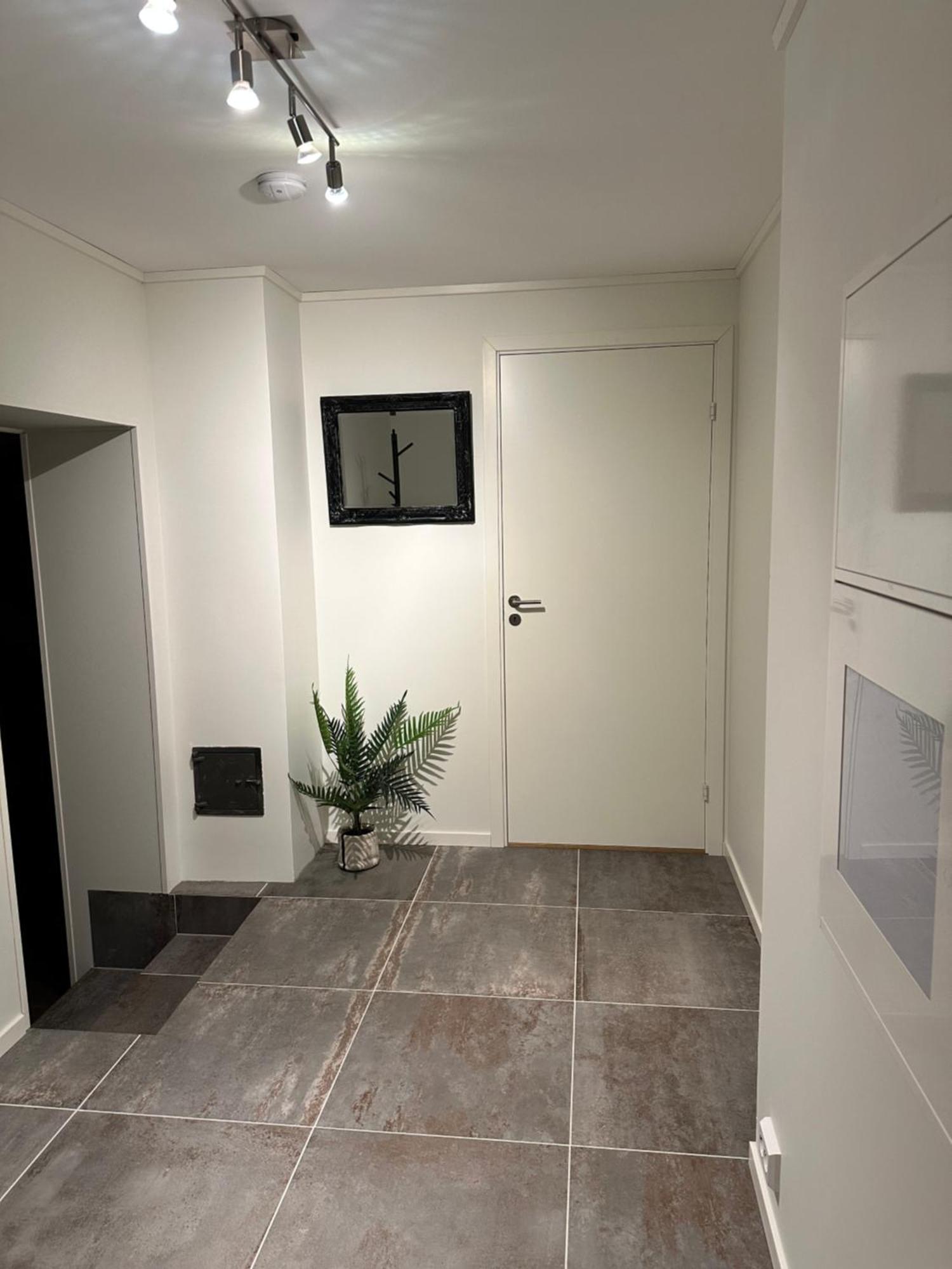 Your Home Away From Home, Apartment 2 Tromso Exterior photo